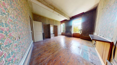 Maison - 300 m² - 14 pièces