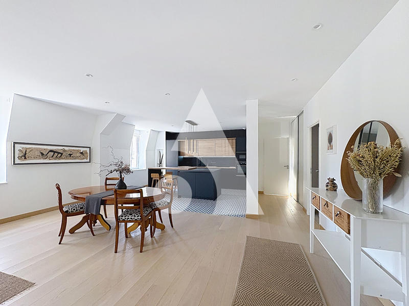 Appartement - 143 m² - 5 pièces