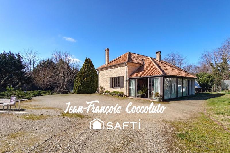 Maison - 218 m² - 6 pièces