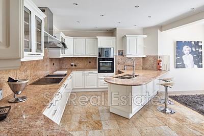 Appartement - 110 m² - 3 pièces