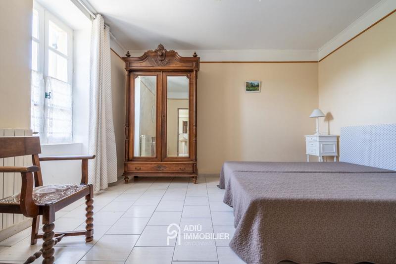 Mas - 635 m² - 20 pièces