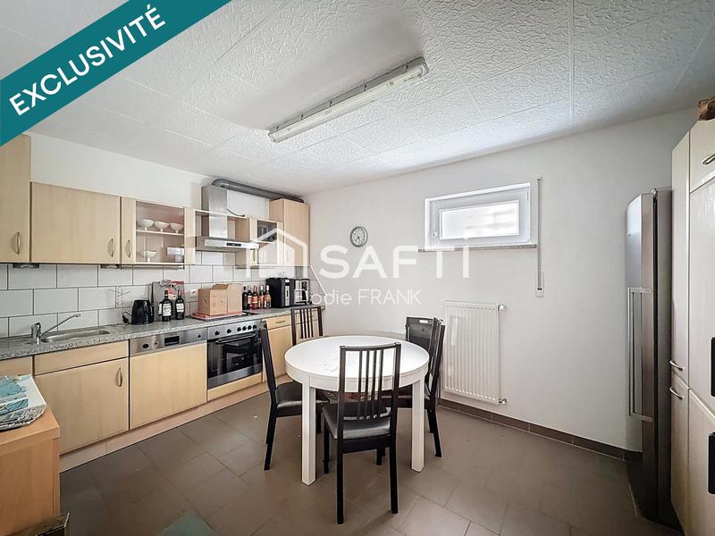 Maison - 259 m² - 9 pièces