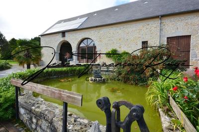 Maison - 290 m² - 9 pièces