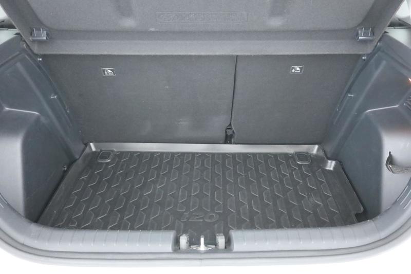 Hyundai i20 1.2 Initia 84 ch