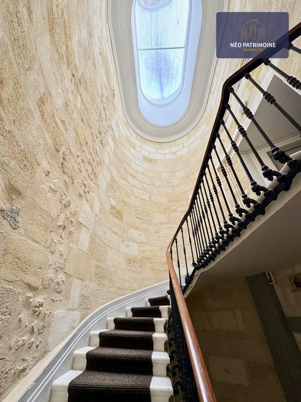 Appartement - 111 m² - 4 pièces