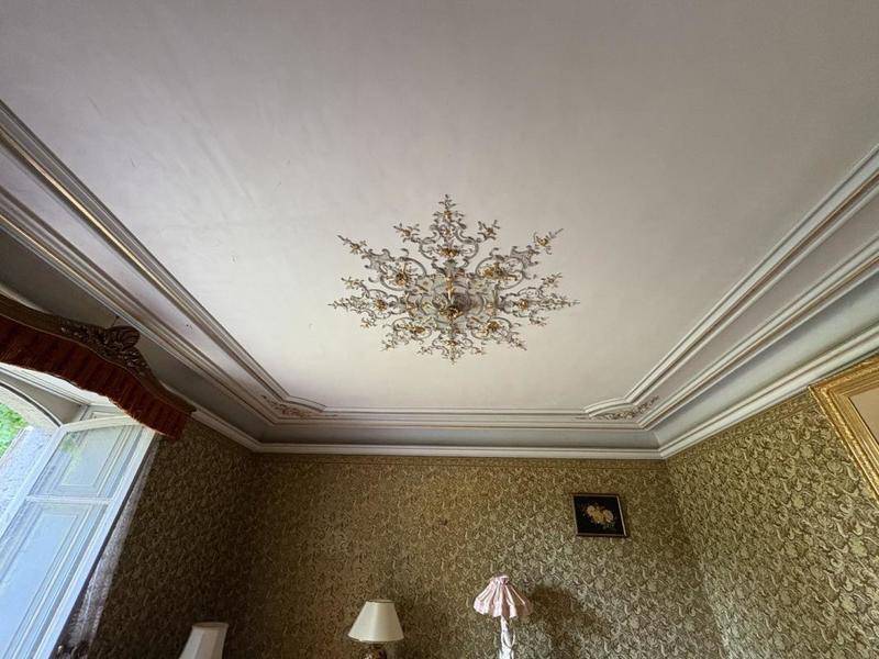 Demeure - 340 m² - 10 pièces