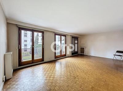 Appartement - 81 m² - 4 pièces