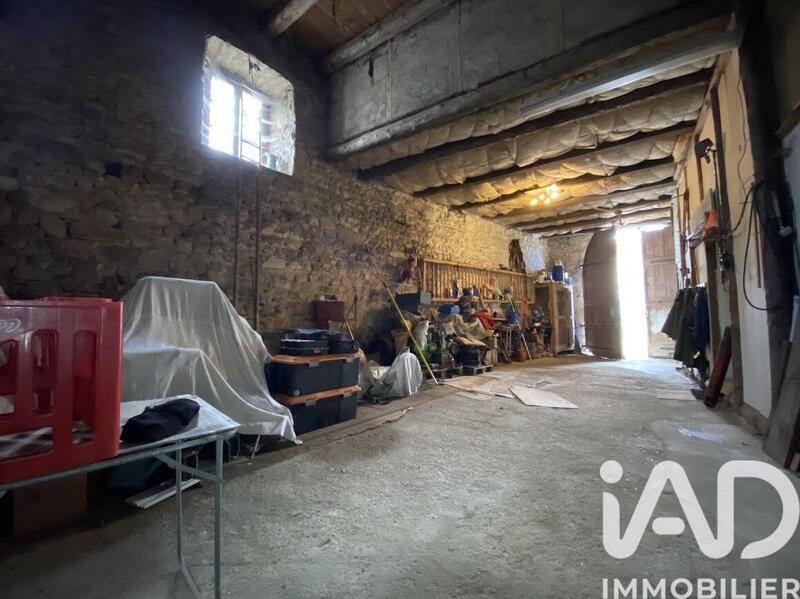 Maison - 300 m² - 10 pièces