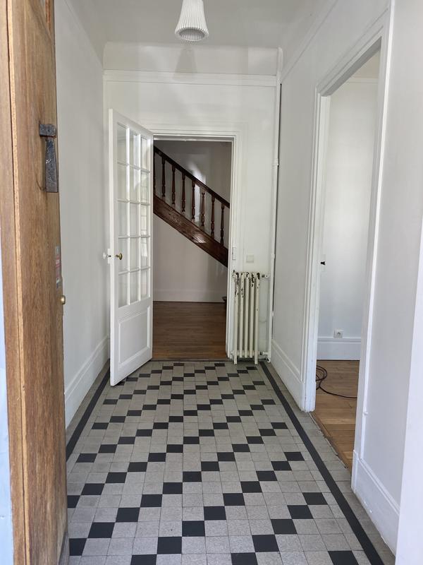 Maison - 190 m² - 9 pièces