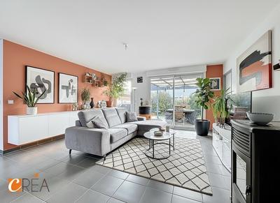 Maison - 95 m² - 5 pièces