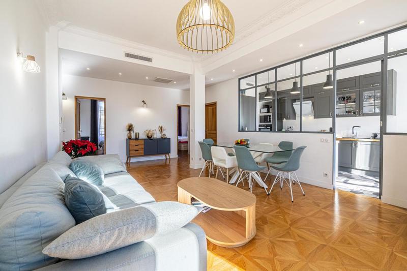 Appartement - 97 m² - 4 pièces