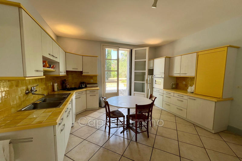 Demeure - 265 m² - 8 pièces