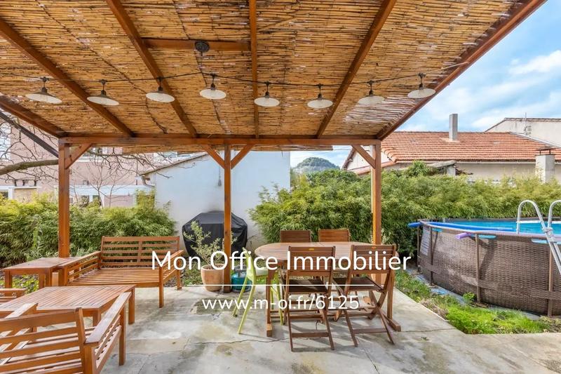 Maison - 144 m² - 5 pièces