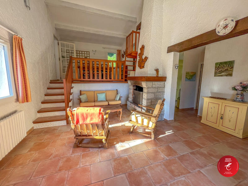 Villa - 96 m² - 5 pièces