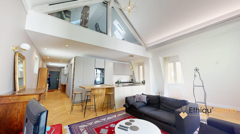 Appartement - 195 m² - 5 pièces