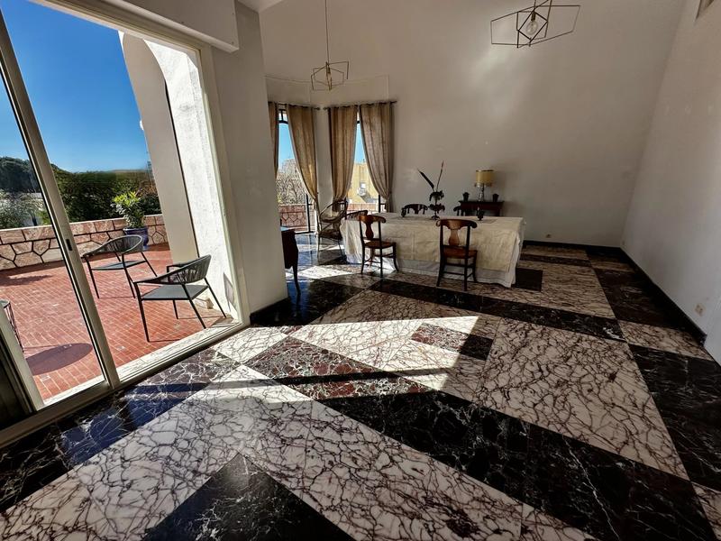 Maison de ville - 240 m²