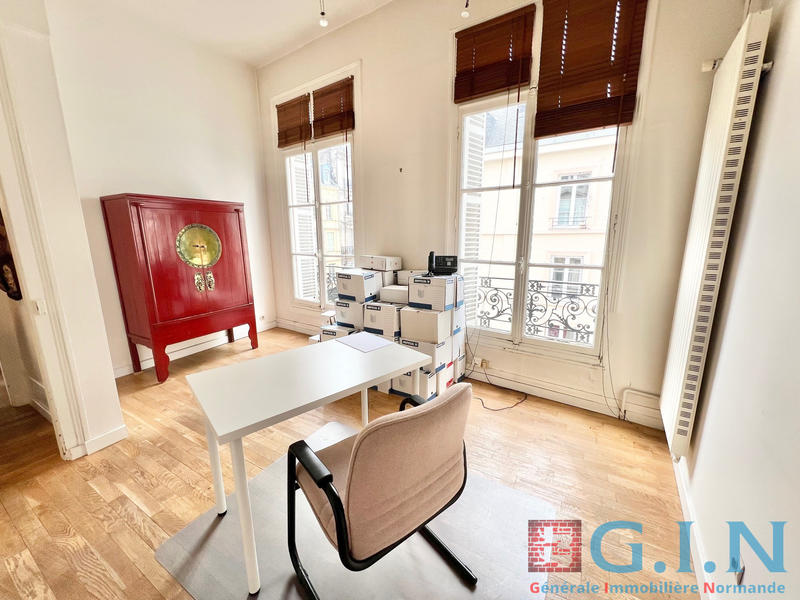 Appartement - 155 m² - 5 pièces