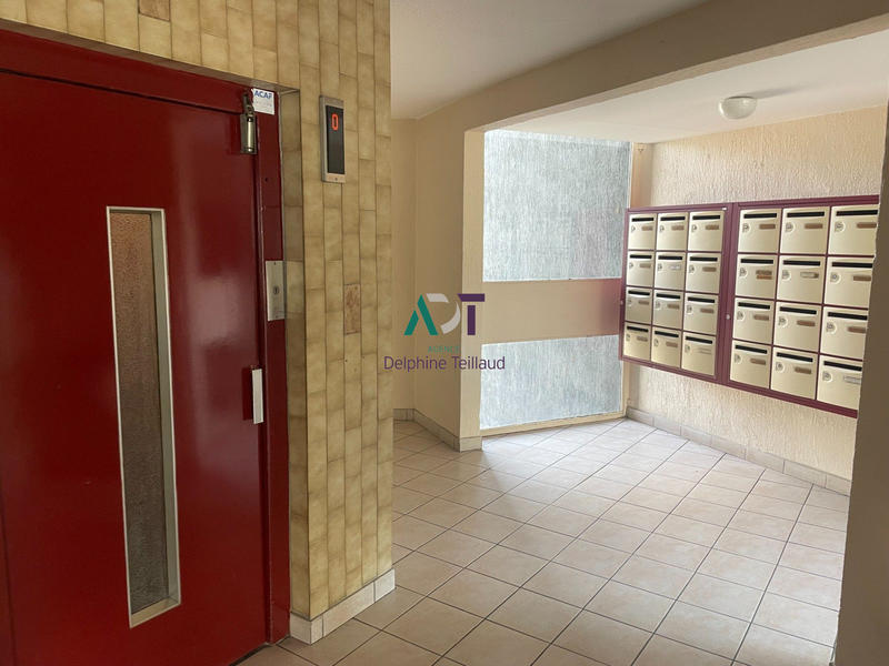 Appartement - 102 m² - 5 pièces