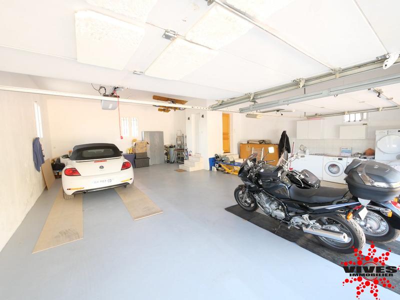 Villa - 213 m² - 6 pièces