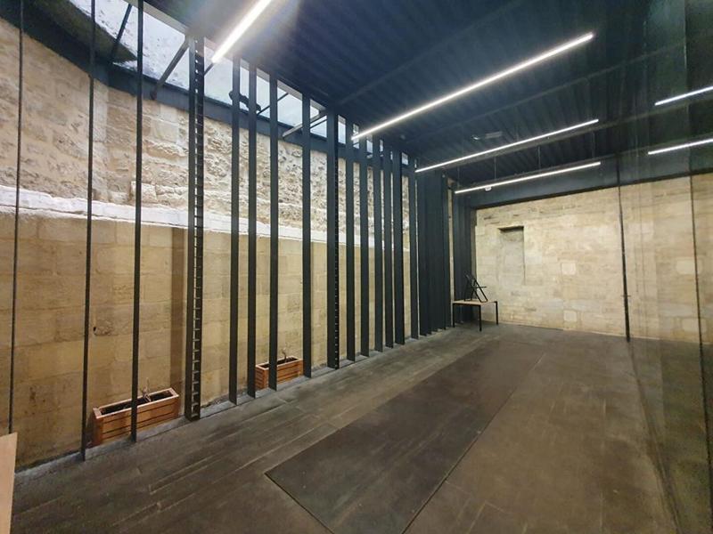 Local commercial - 630 m²