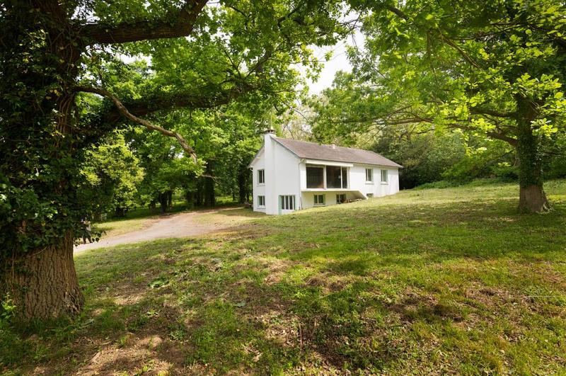 Propriété - 219 m² - 6 pièces