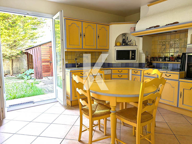 Maison - 144 m² - 6 pièces