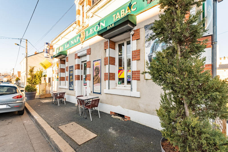 Local commercial - 158 m² - 5 pièces