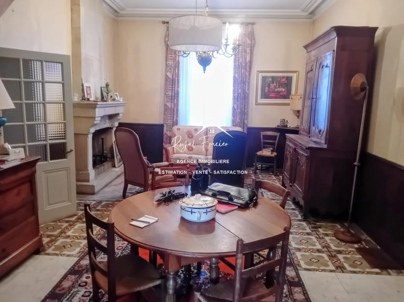 Maison ancienne - 215 m² - 8 pièces