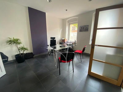 Local d'activités - 87 m²