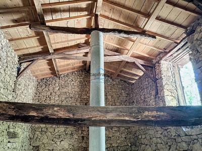 Propriété - 145 m² - 4 pièces