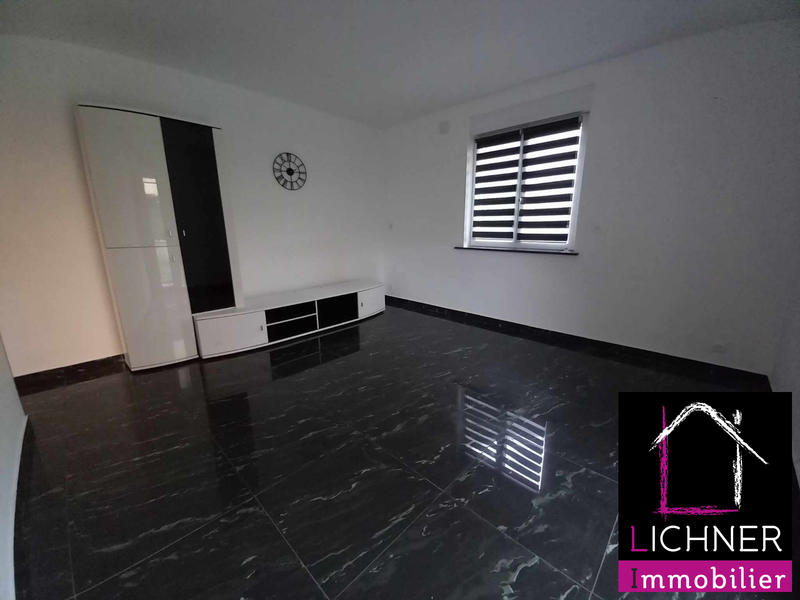 Maison - 220 m² - 8 pièces