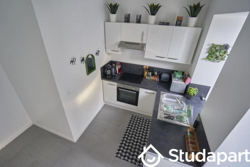 Chambre - 10 m² - 1 pièce