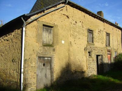 Maison ancienne - 200 m² - 3 pièces