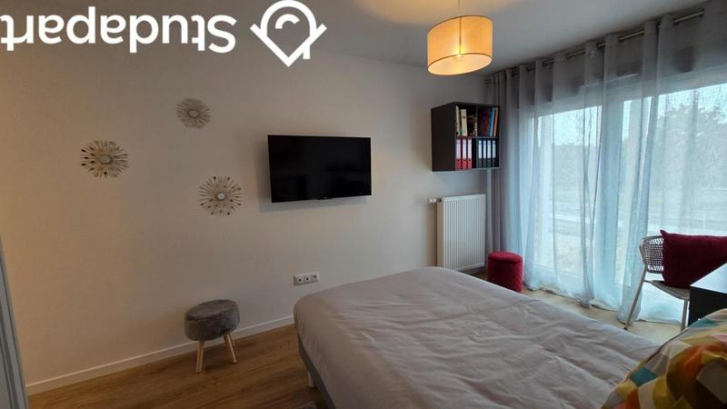 Chambre - 10 m² - 1 pièce