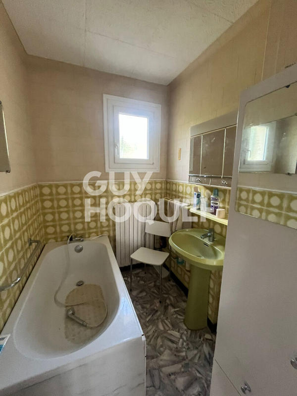 Maison - 96 m² - 6 pièces