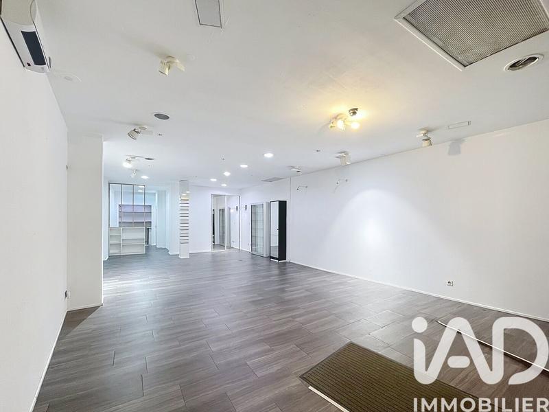 Appartement - 251 m² - 6 pièces