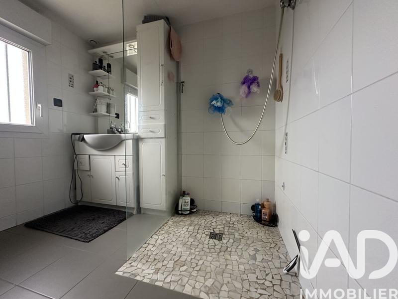 Maison - 96 m² - 6 pièces