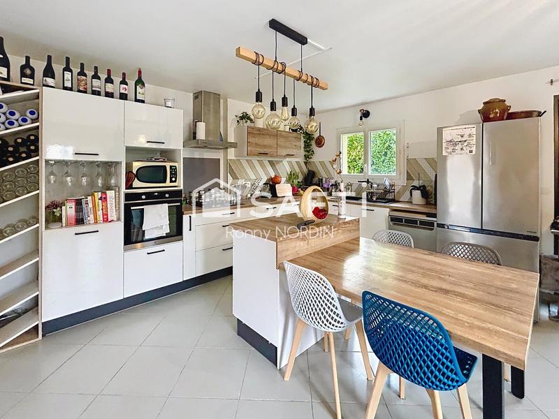 Maison - 88 m² - 4 pièces