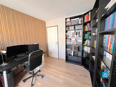 Appartement - 81 m² - 3 pièces
