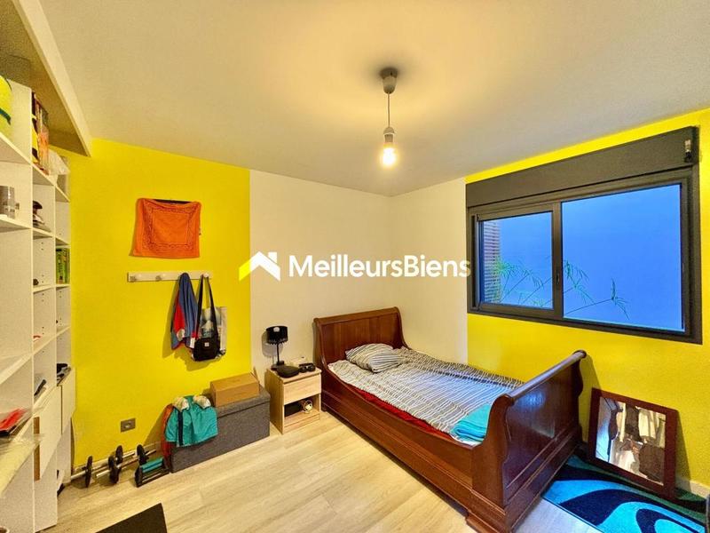 Maison d'architecte - 230 m² - 9 pièces