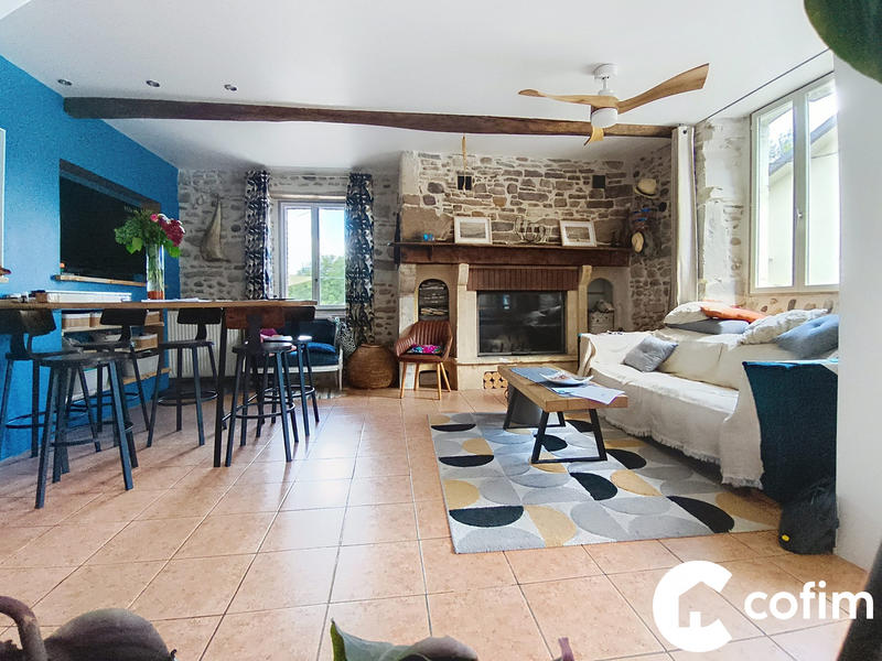 Maison - 372 m² - 7 pièces