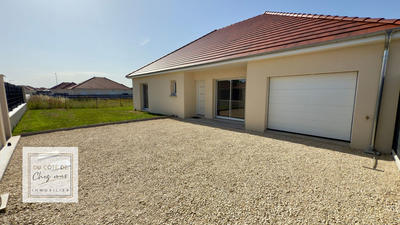 Maison - 110 m² - 5 pièces