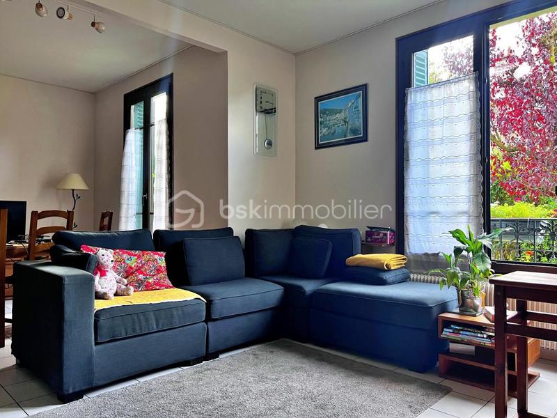 Maison - 93 m² - 4 pièces