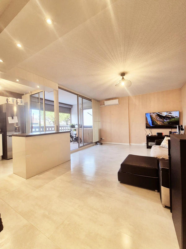 Appartement - 64 m² - 3 pièces