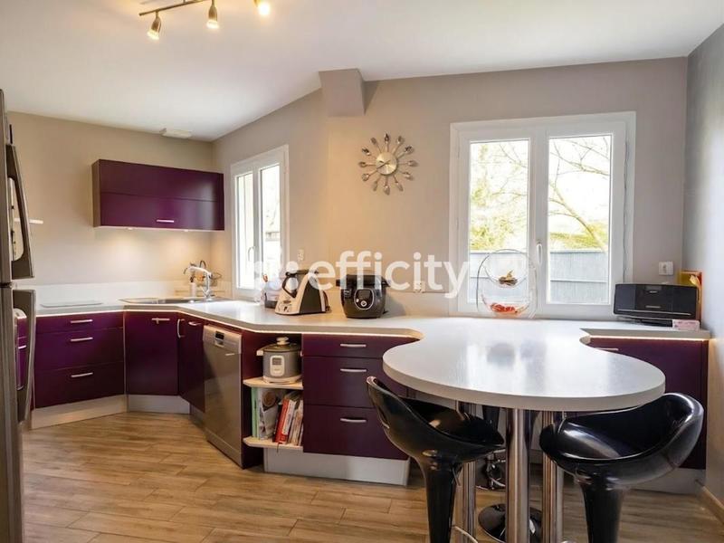 Maison - 164 m² - 7 pièces