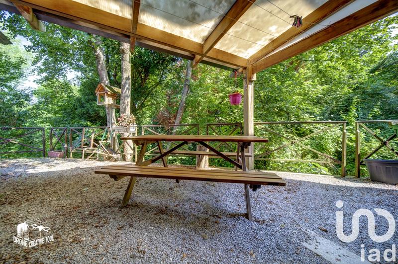 Maison - 453 m² - 14 pièces