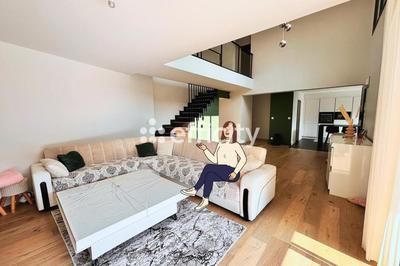 Maison - 147 m² - 5 pièces