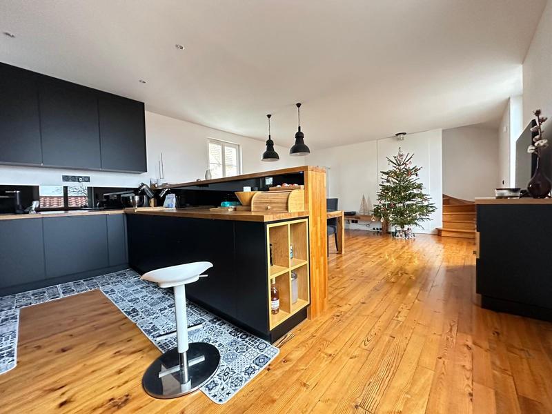 Maison ancienne - 173 m² - 6 pièces