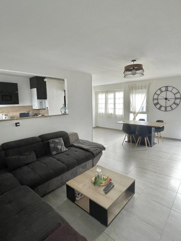 Appartement - 80 m² - 4 pièces