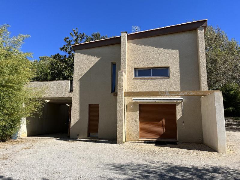 Maison - 342 m² - 10 pièces